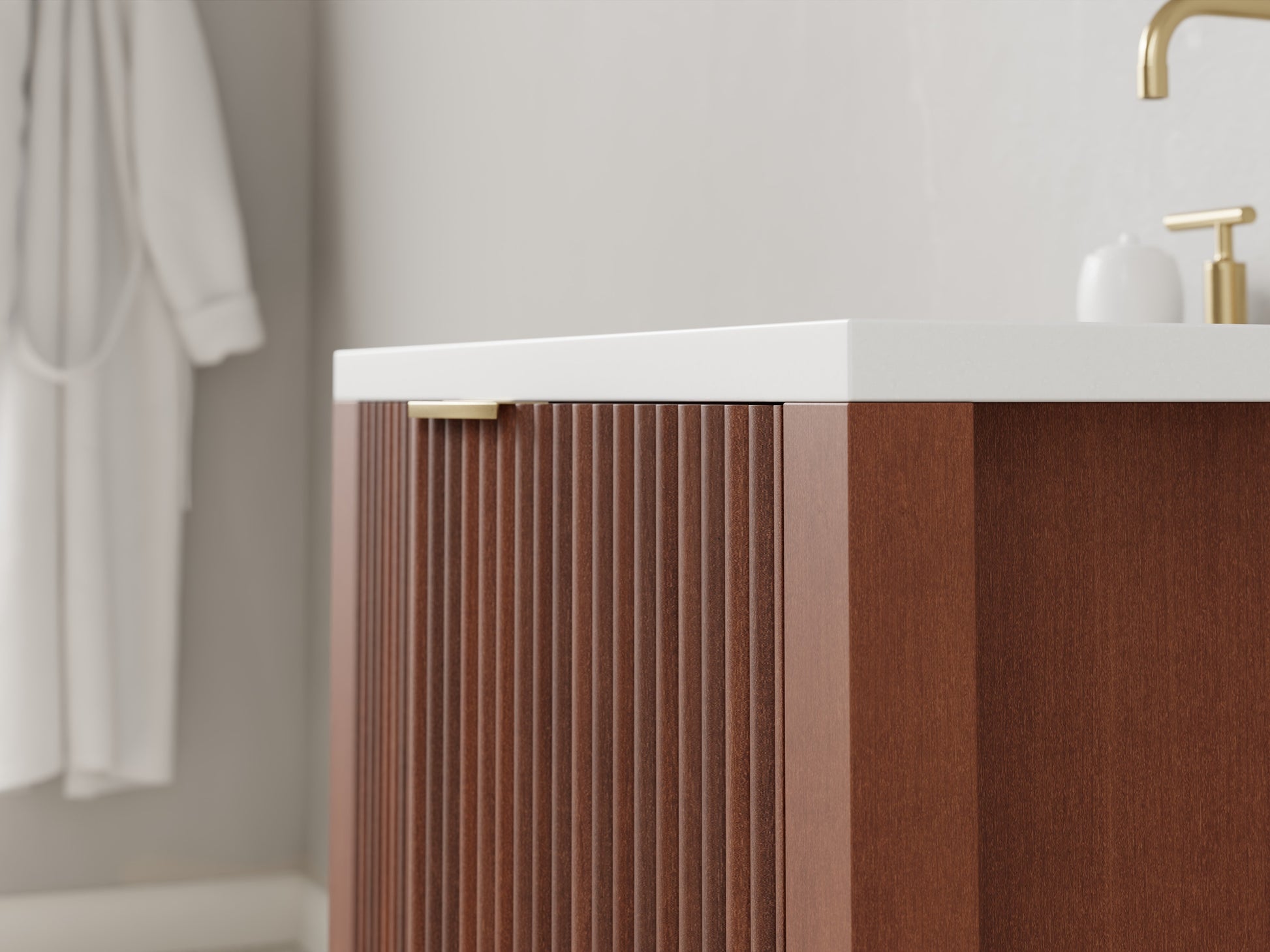 reeded - mahogany - closeup